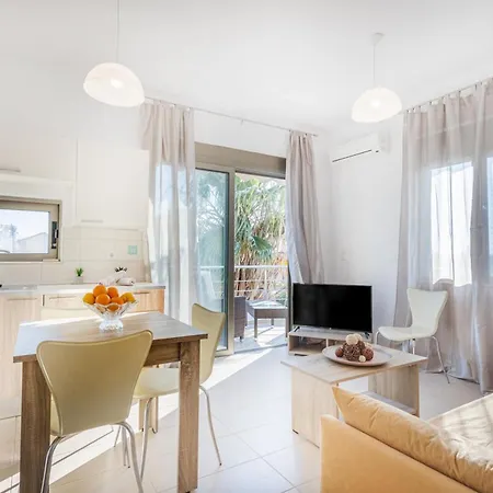 Iriana's In Center Apartment *